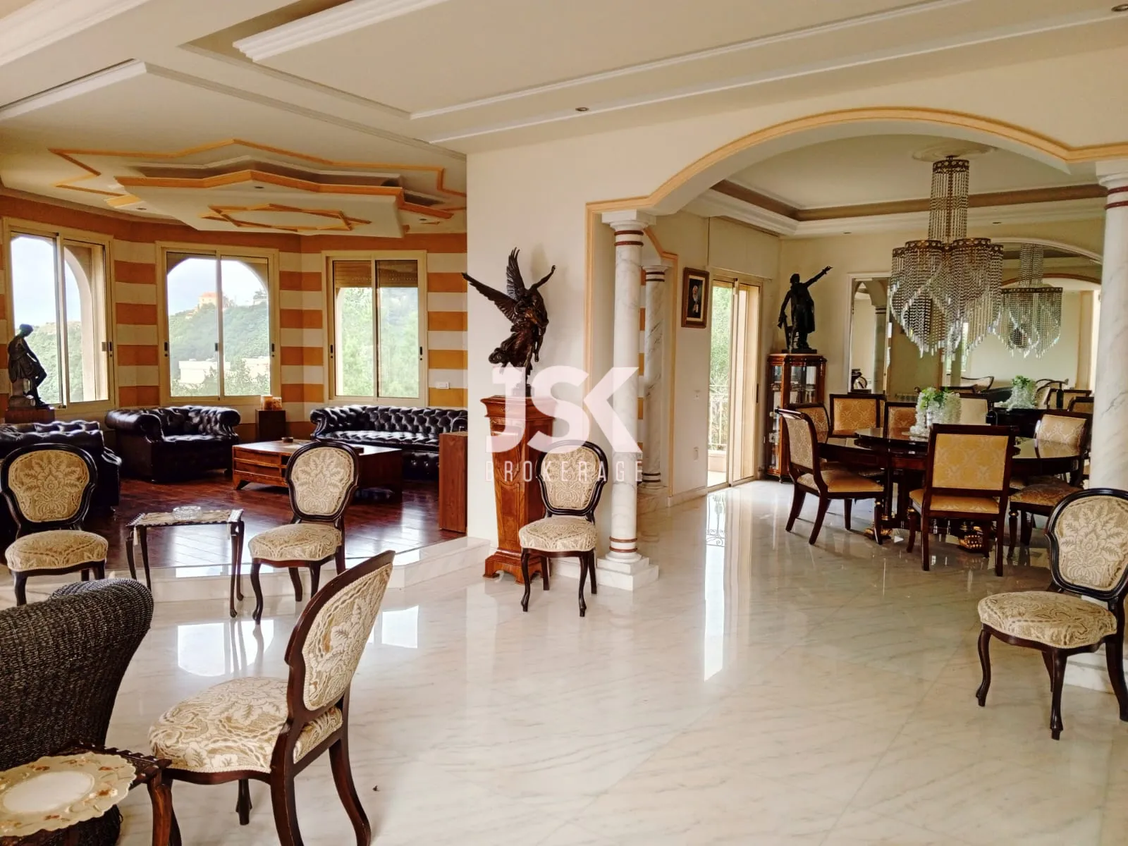 Villa for Sale in Kfour