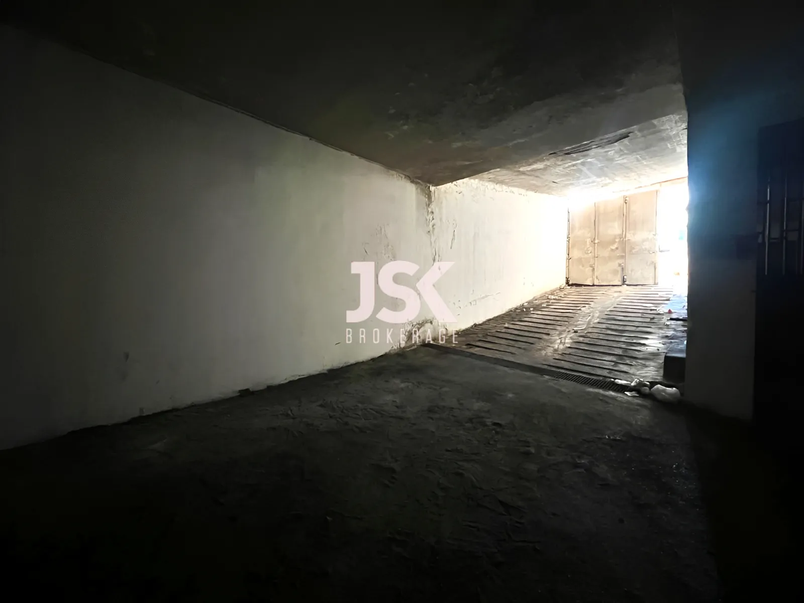 Warehouse for Rent in Hadath