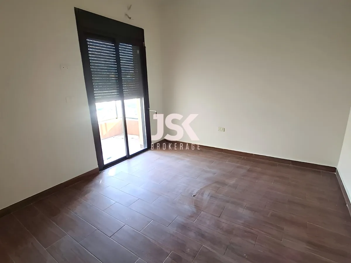 Apartment for Sale in Dekwaneh