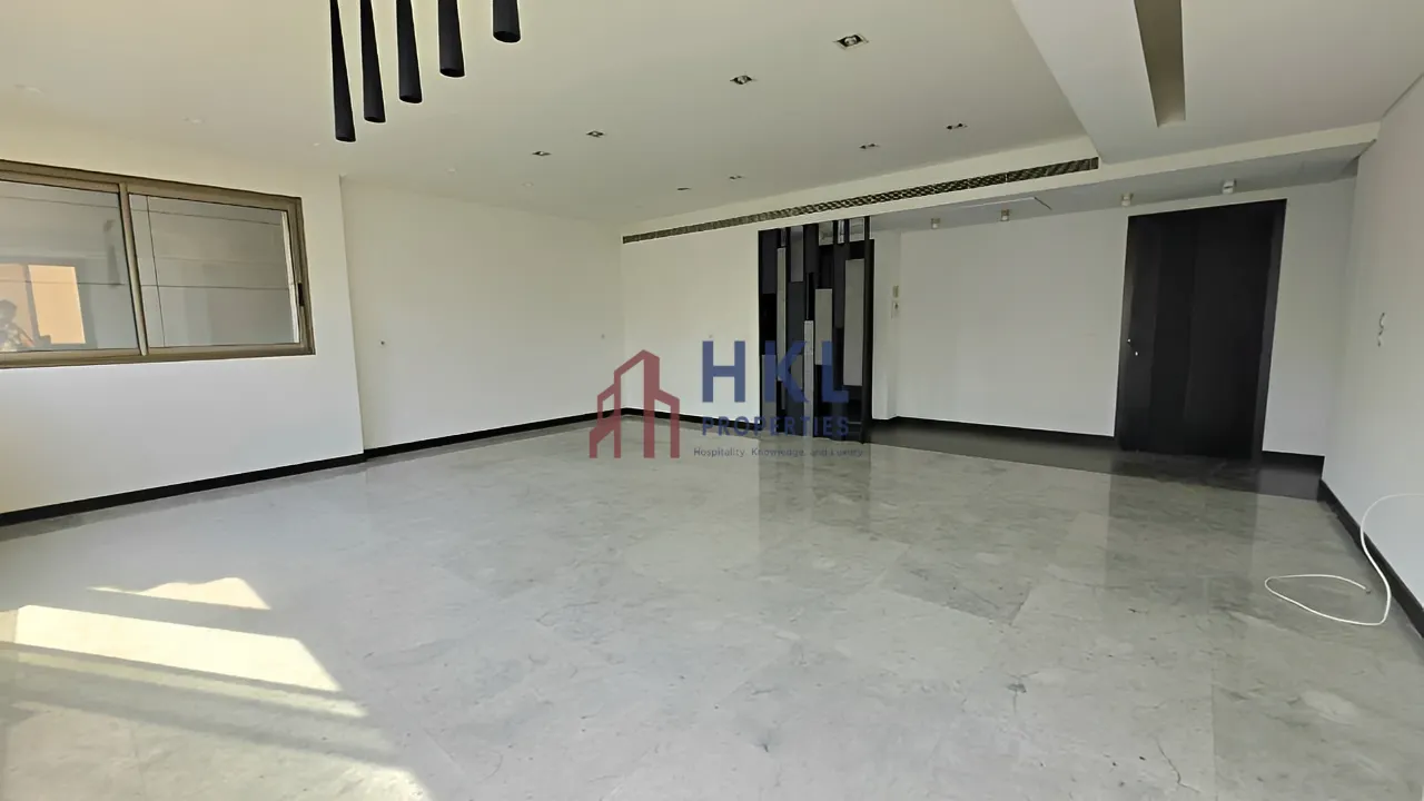 Apartment for rent in Ras Beirut