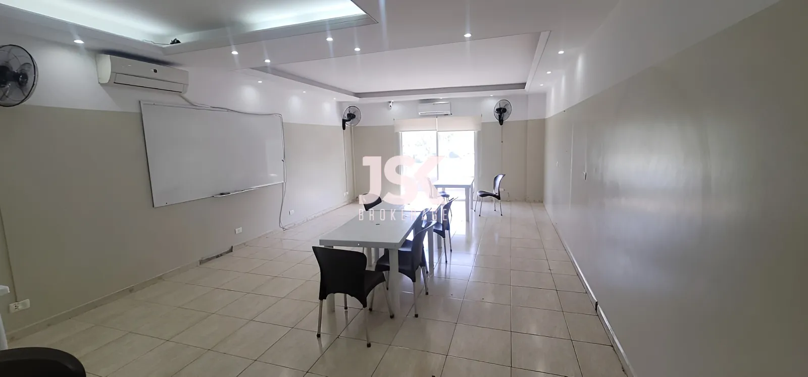 Office for rent in Zouk Mosbeh, Lebanon