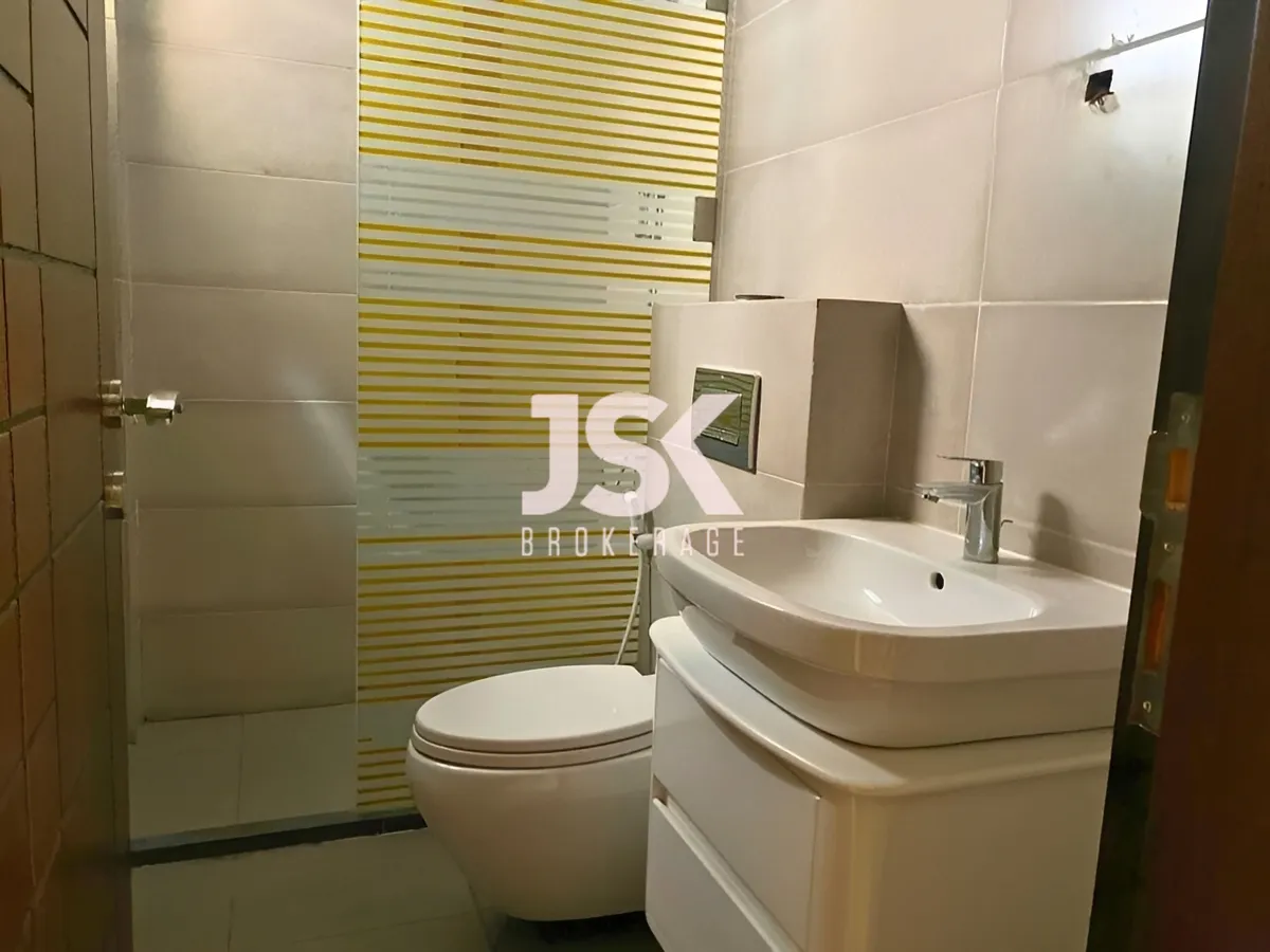 Apartment for Sale in Spears, Beirut, Lebanon