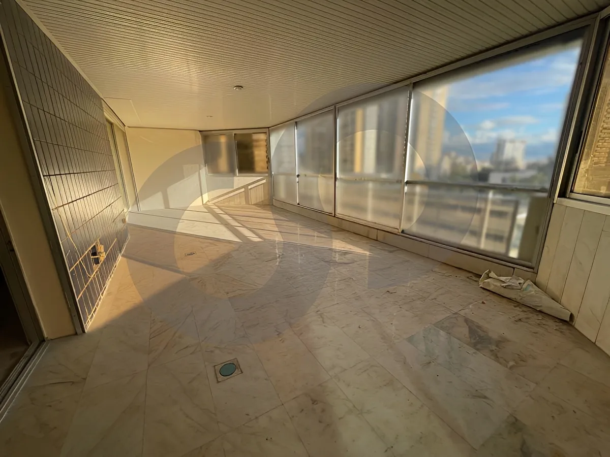 Apartment for Sale in Kraytem, Beirut, Lebanon - 3 bed, 4 bath