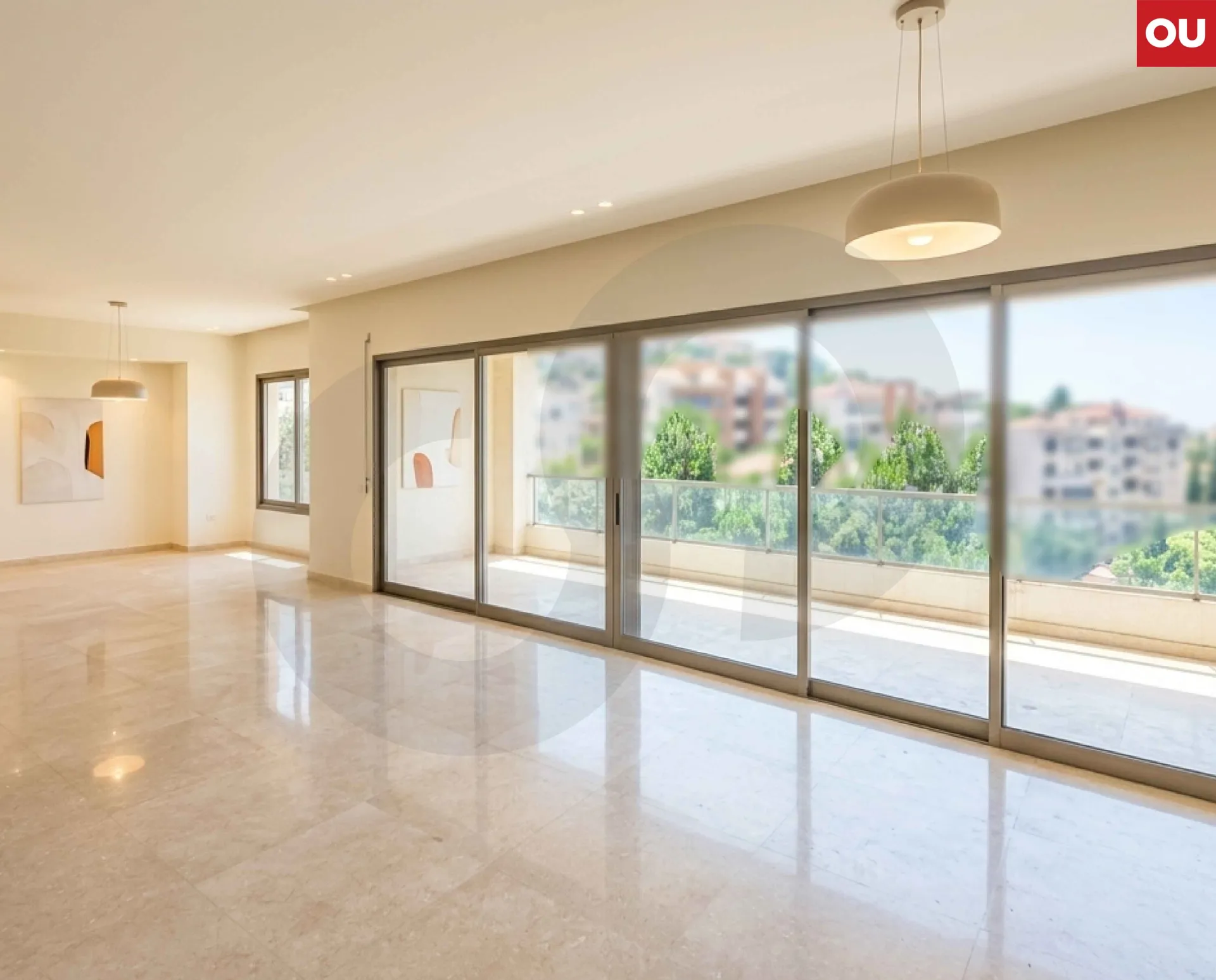 Building for Sale in Cornet Chahwan