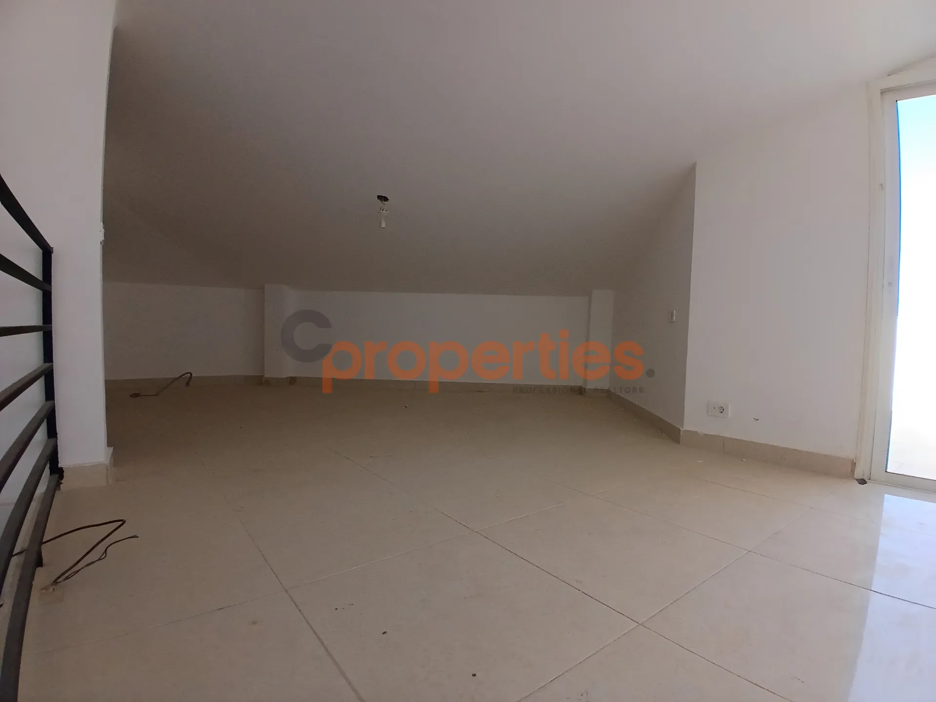 Chalet for Sale in Aannaya - 2 bath