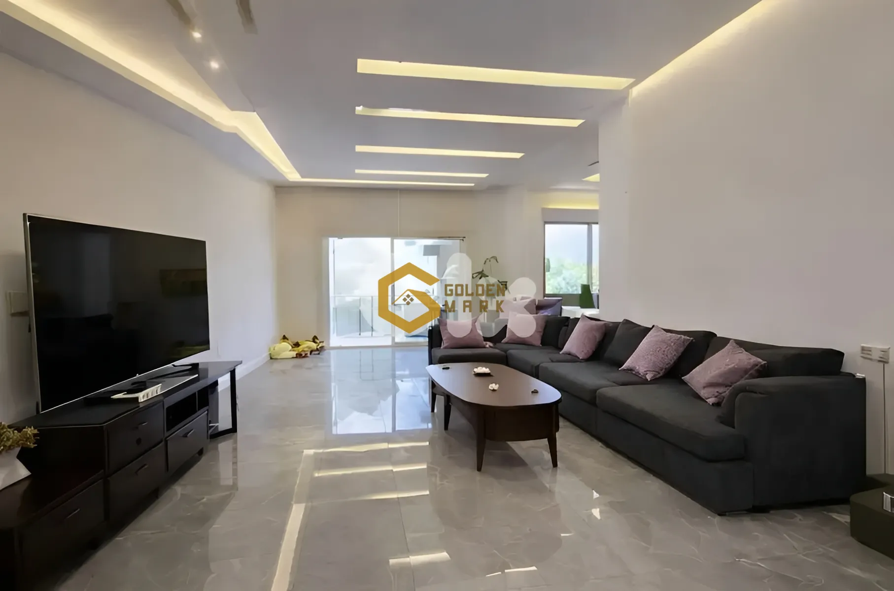 Apartment for Sale in Ballouneh - 3 bed, 4 bath