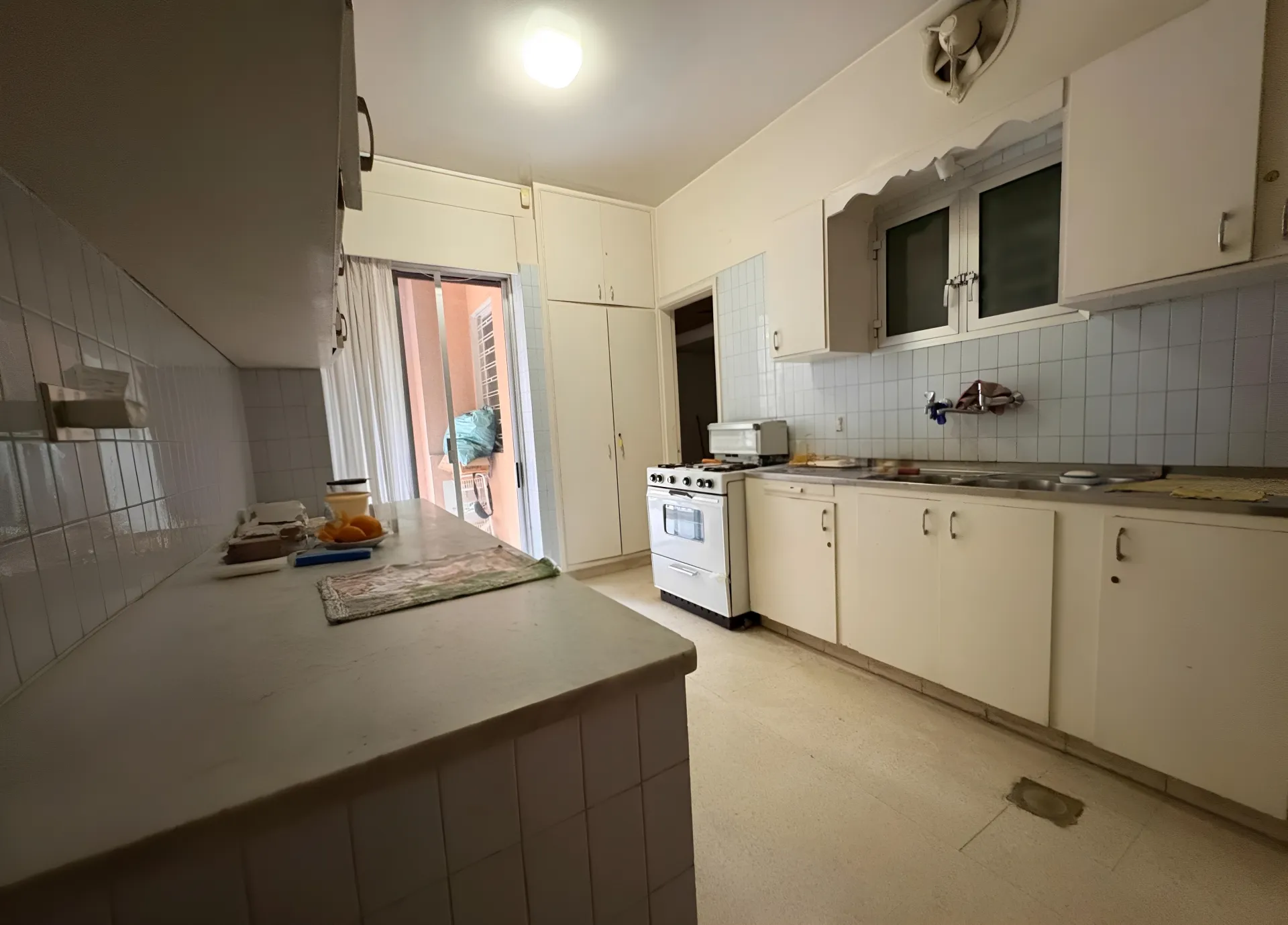 Apartment for sale in Hamra, beirut, lebanon - 3 bed, 2.5 bath