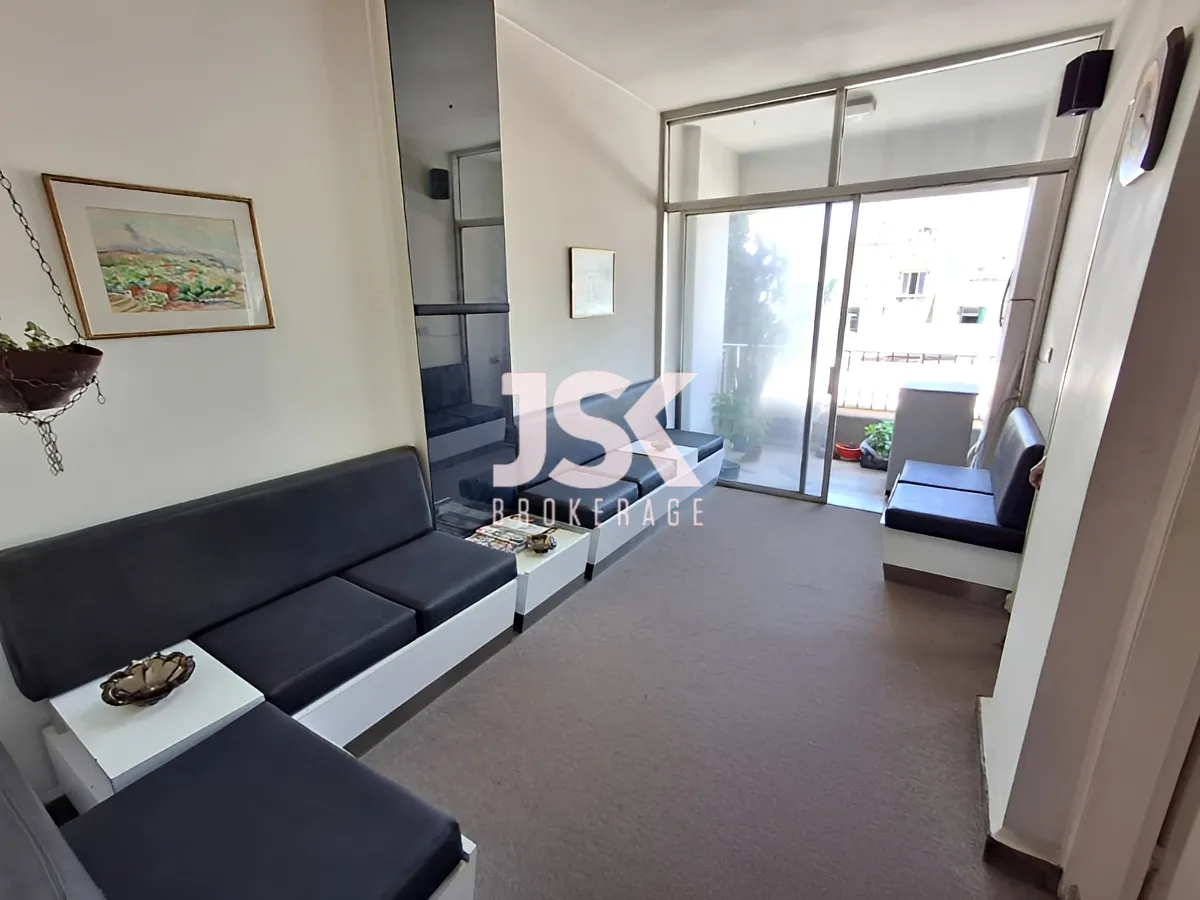 Office for rent in Mar Mikhael