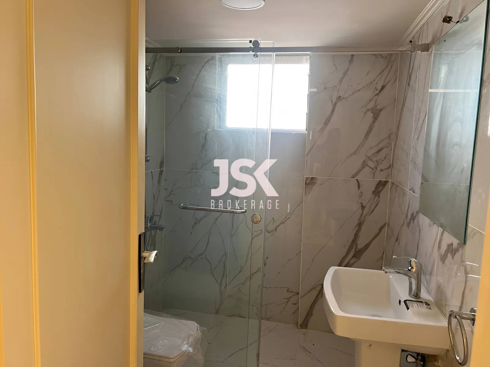 Apartment for Sale in Dawhet Aramoun