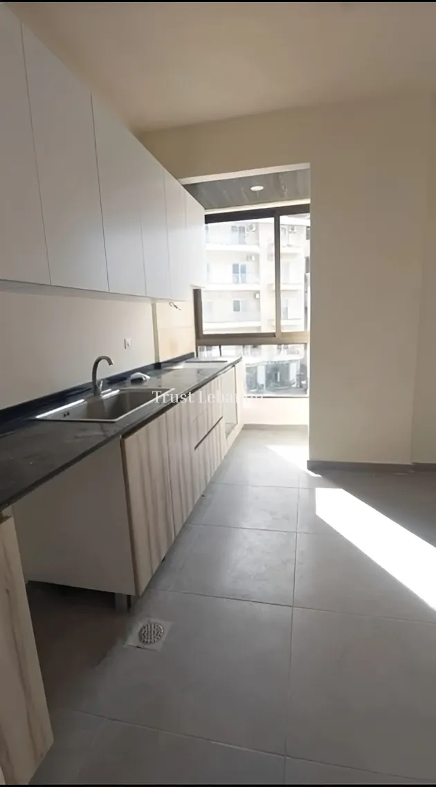 Apartment for sale in Qornet El Hamra, Lebanon - 2 bed, 2 bath