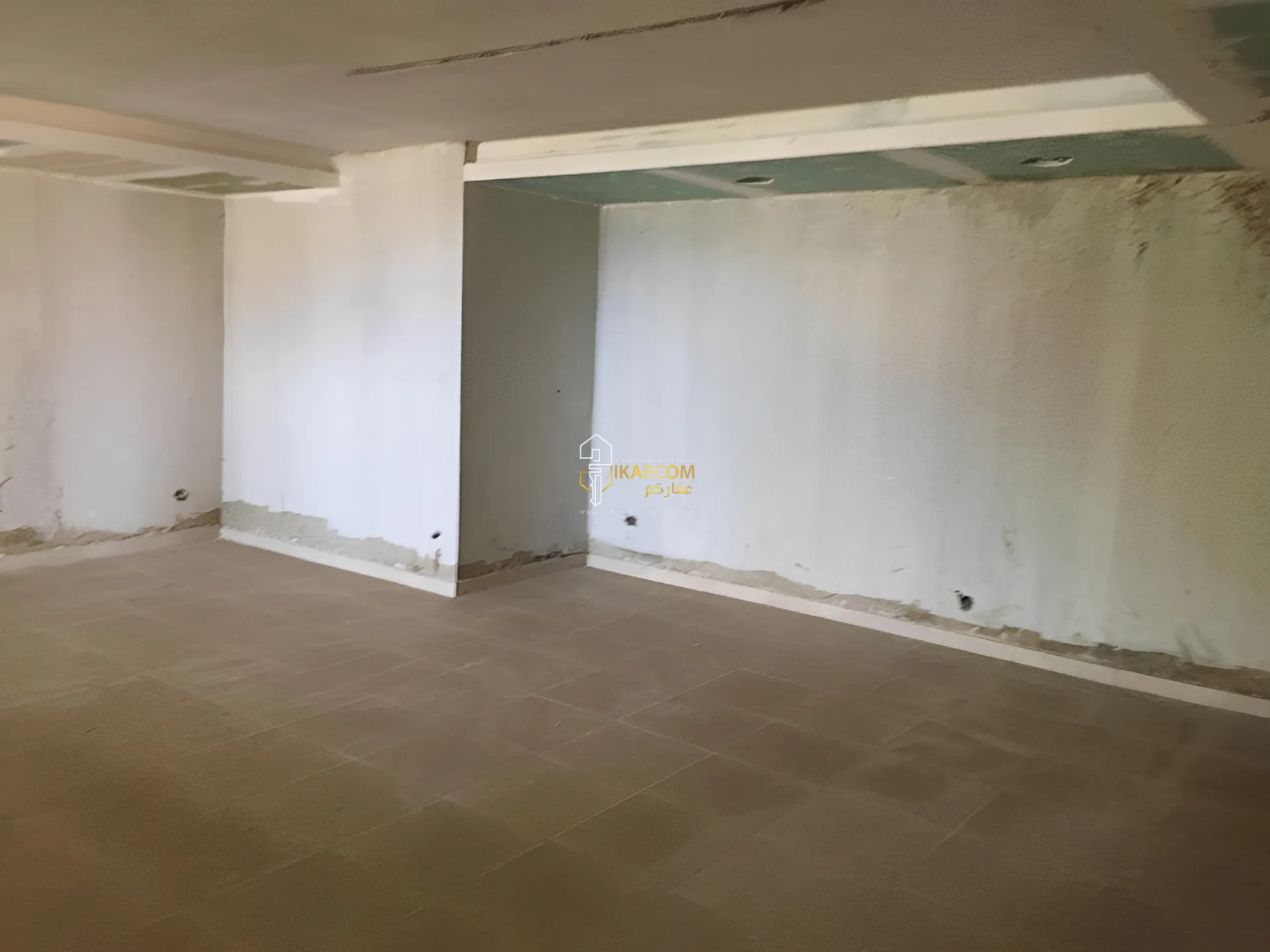 Warehouse for sale in Biaqout