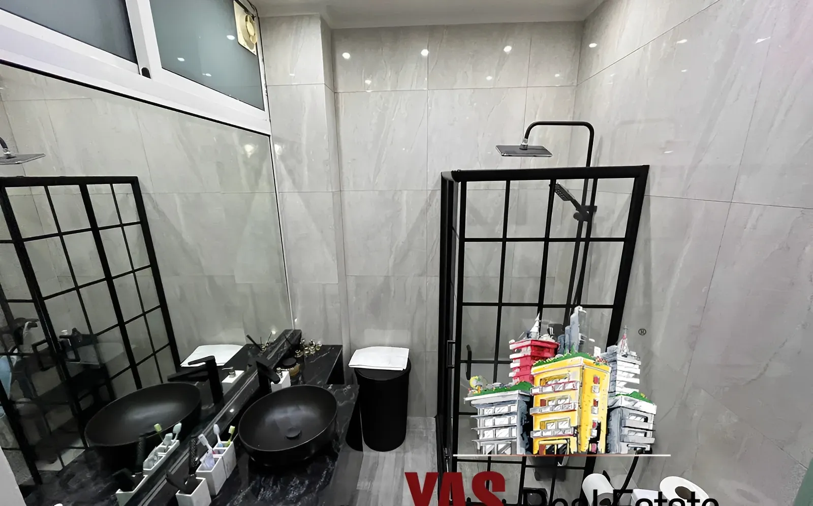 Apartment for Sale in Ballouneh