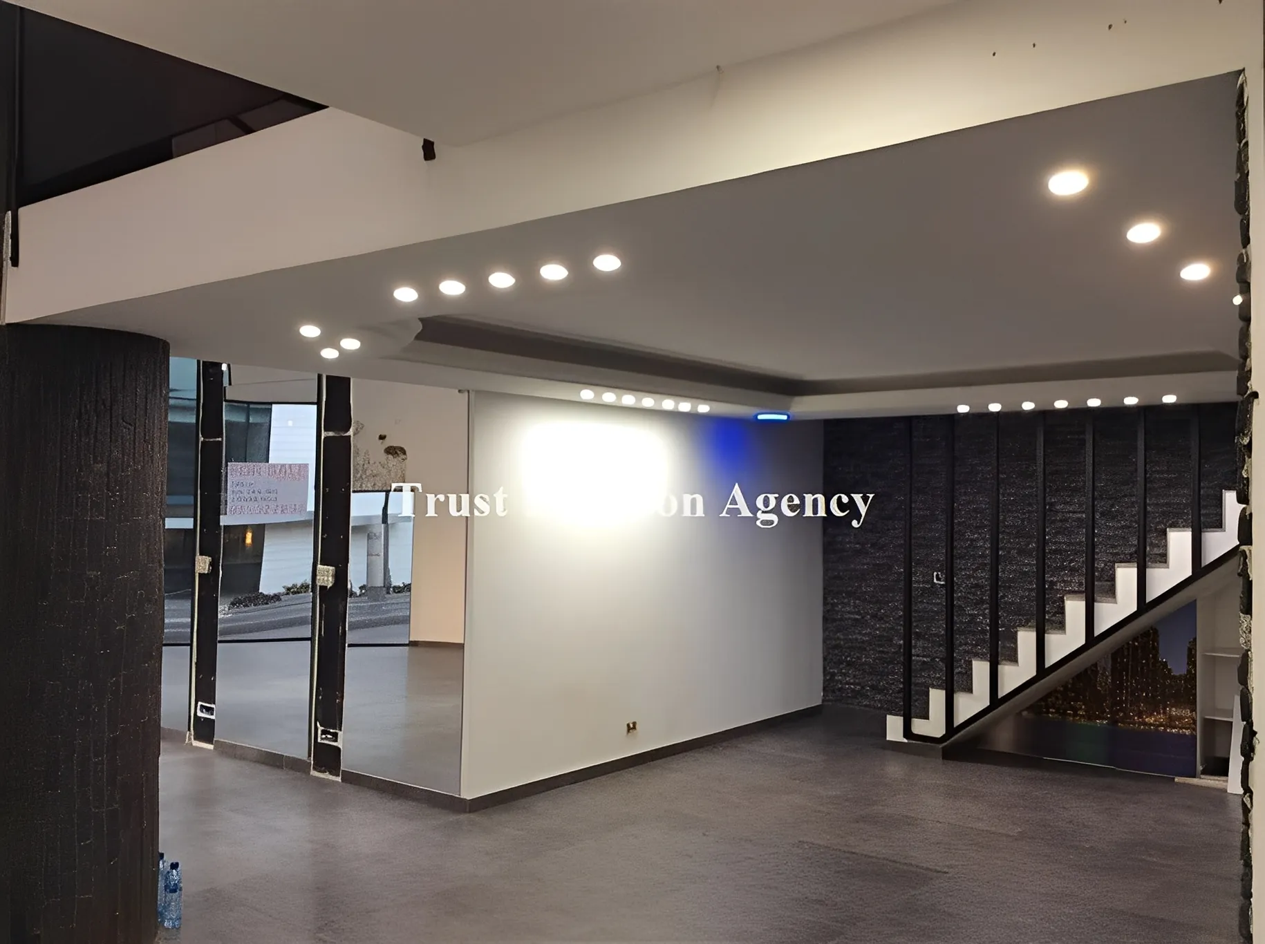 Shop for sale in Hazmieh