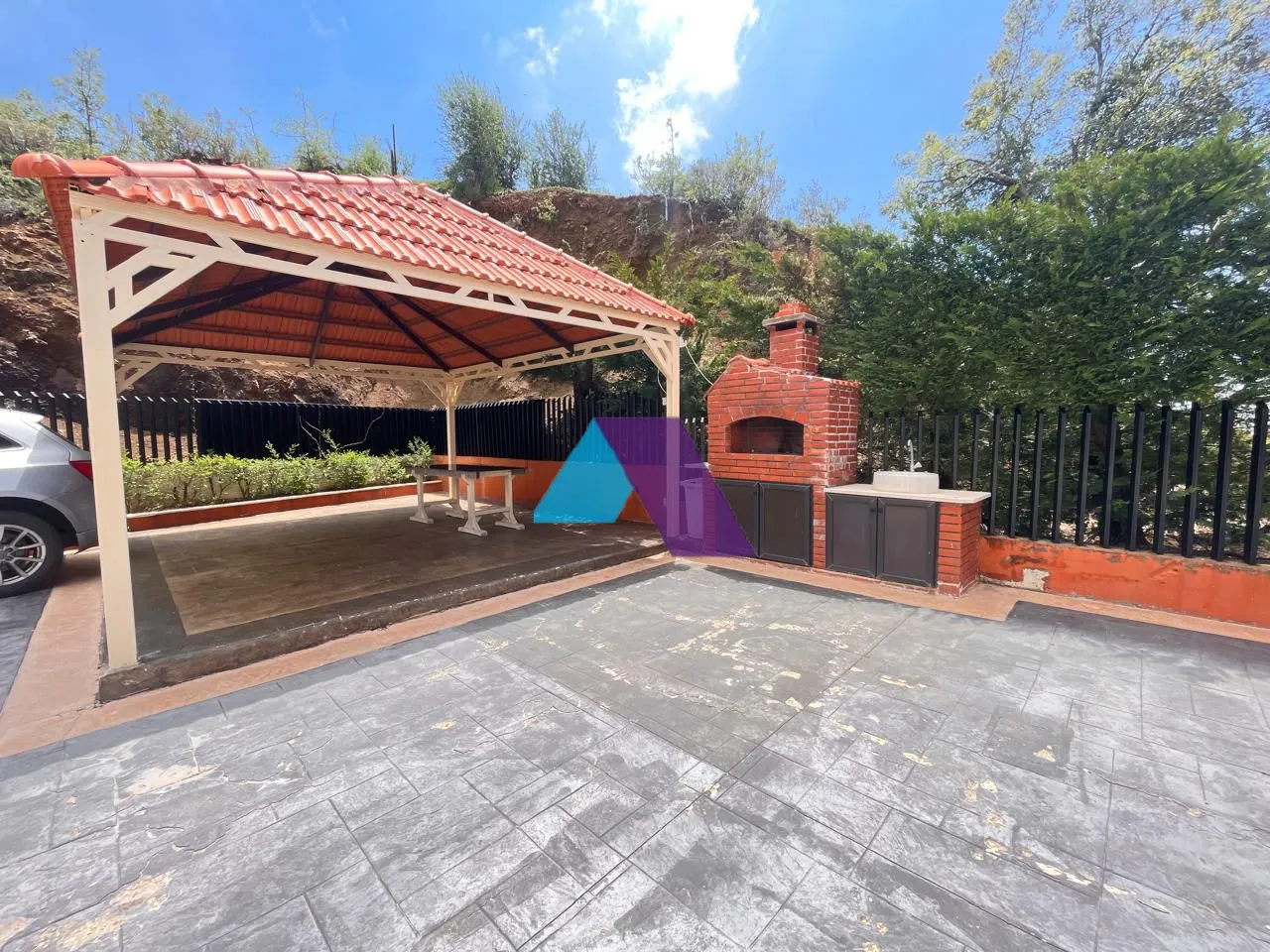 Villa for Sale in Aachqout
