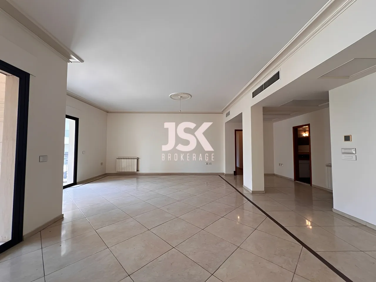 Apartment for Sale in Sioufi