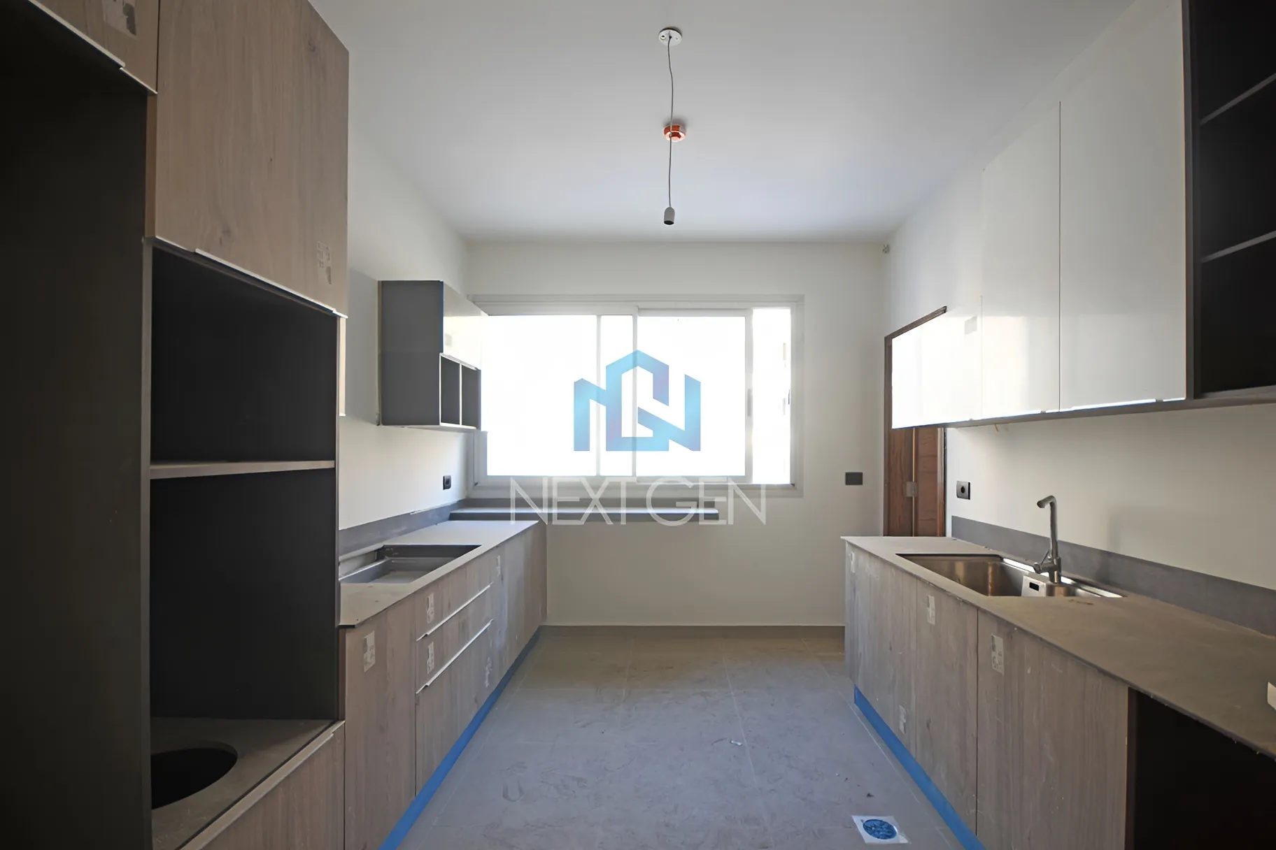 Apartment for sale in Ras Beirut, Beirut, Lebanon - 3 bed, 4 bath