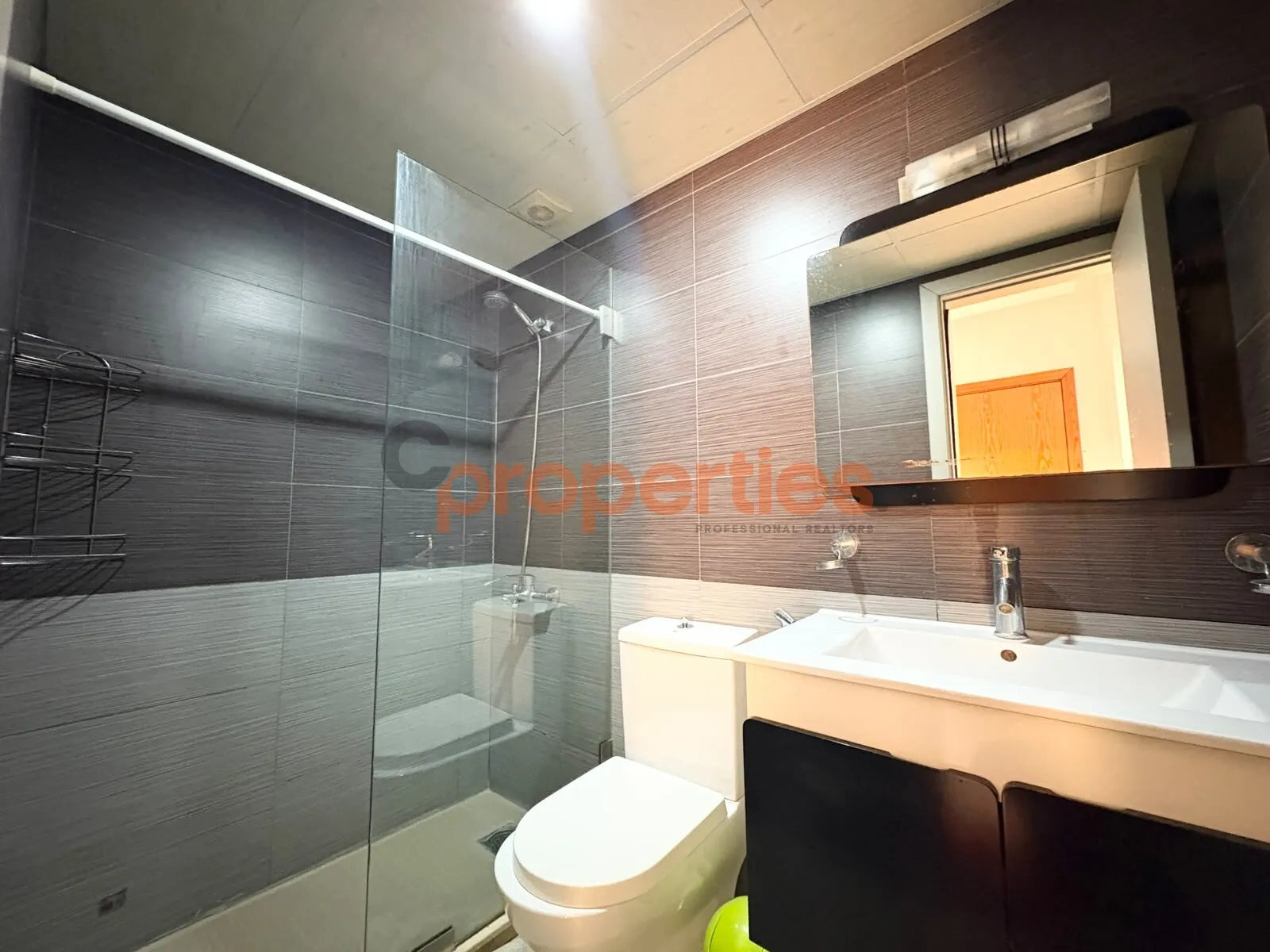 Chalet for Rent in Kfar Aabida