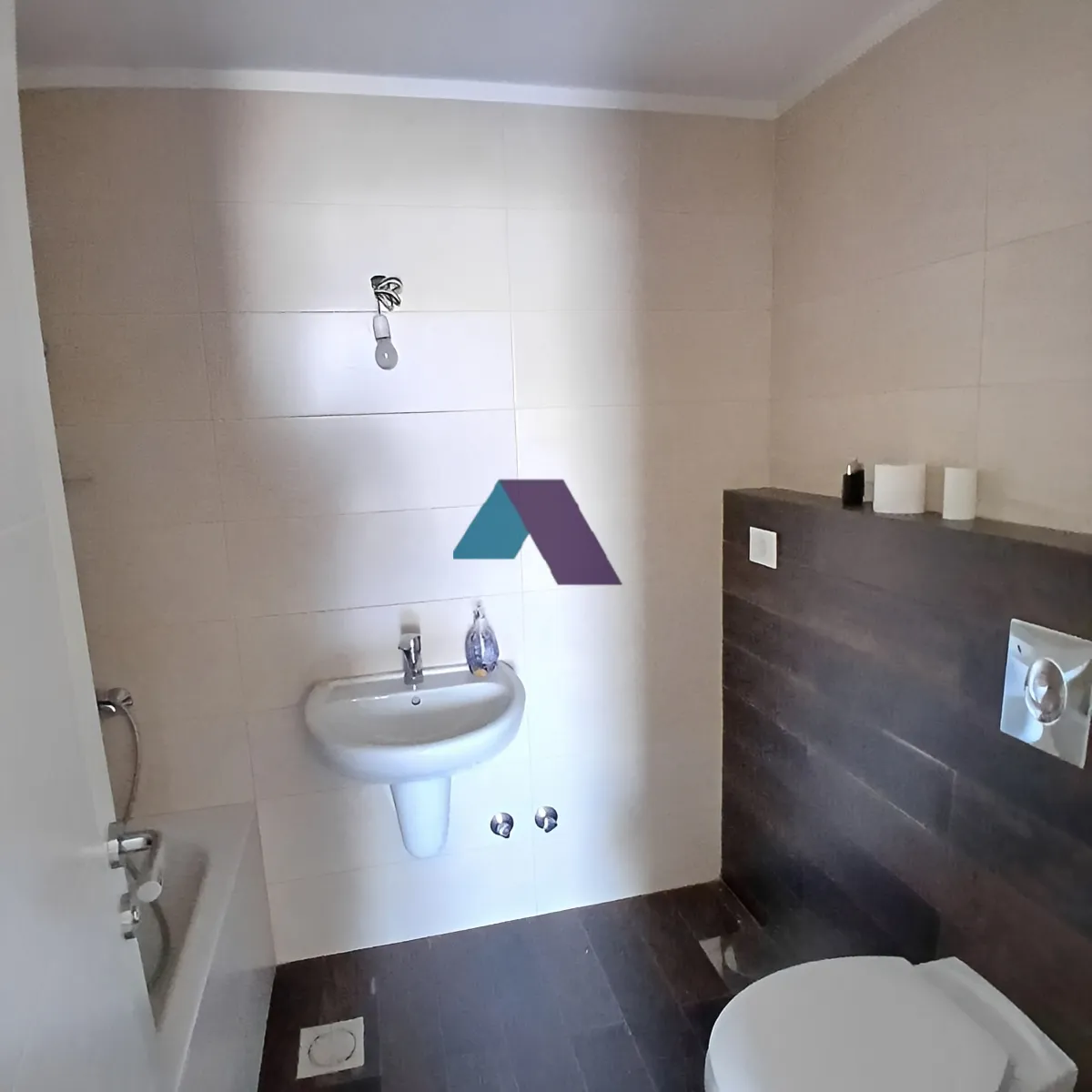 Apartment for Sale in Sin El Fil - 2 bed, 2 bath