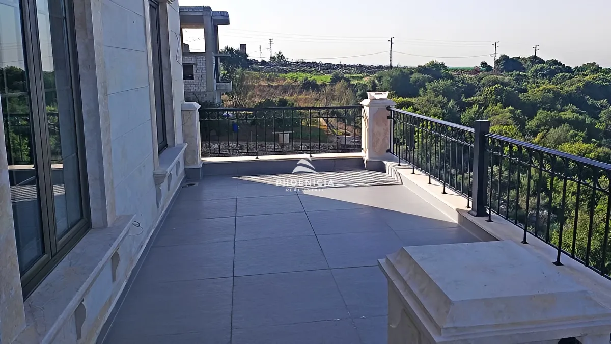 Villa for Sale in Gharzouz - 5 bed, 7 bath