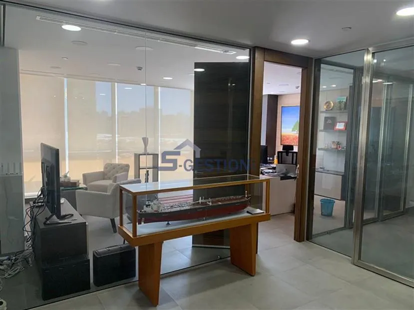 Office for rent in Horch Tabet