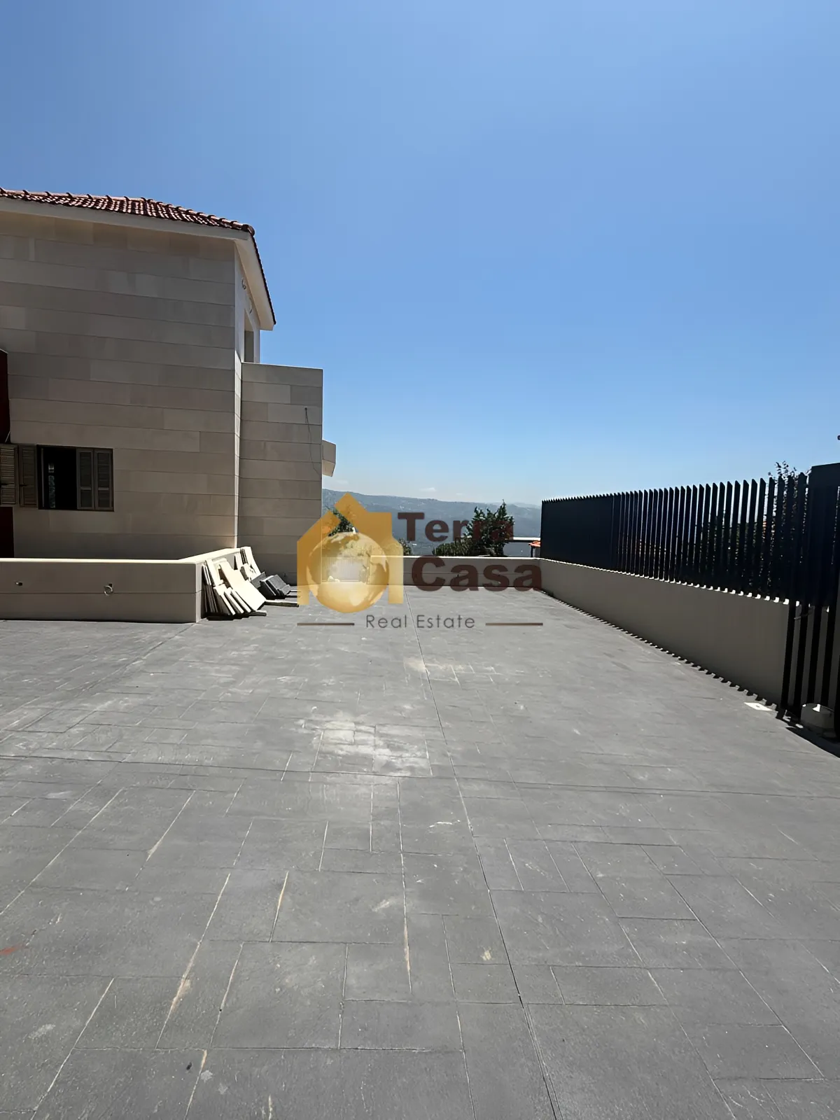 Villa for sale in Baabdat