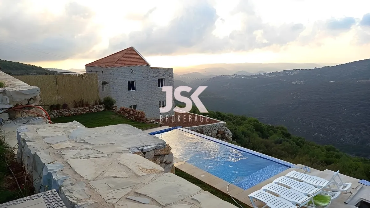 Triplex for Sale in Batroun, Lebanon - 6 bed, 4 bath