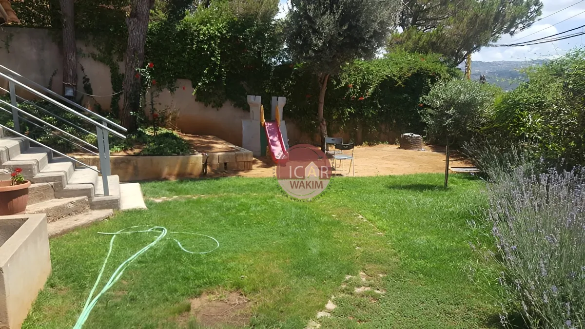 Triplex for Sale in Beit Meri - 8 bed, 9 bath