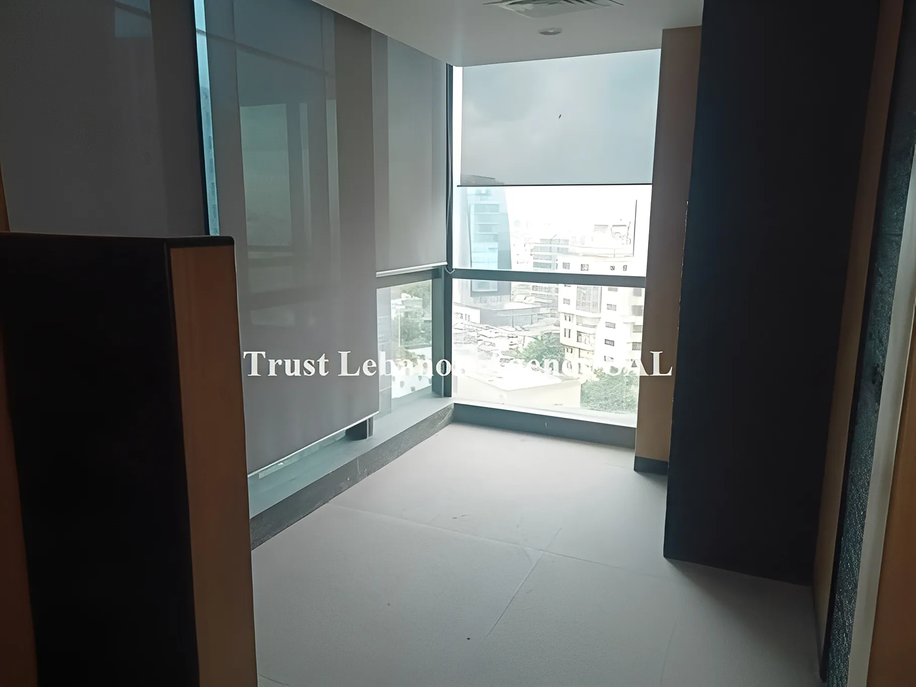 Office for rent in Metn, Sin El Fil