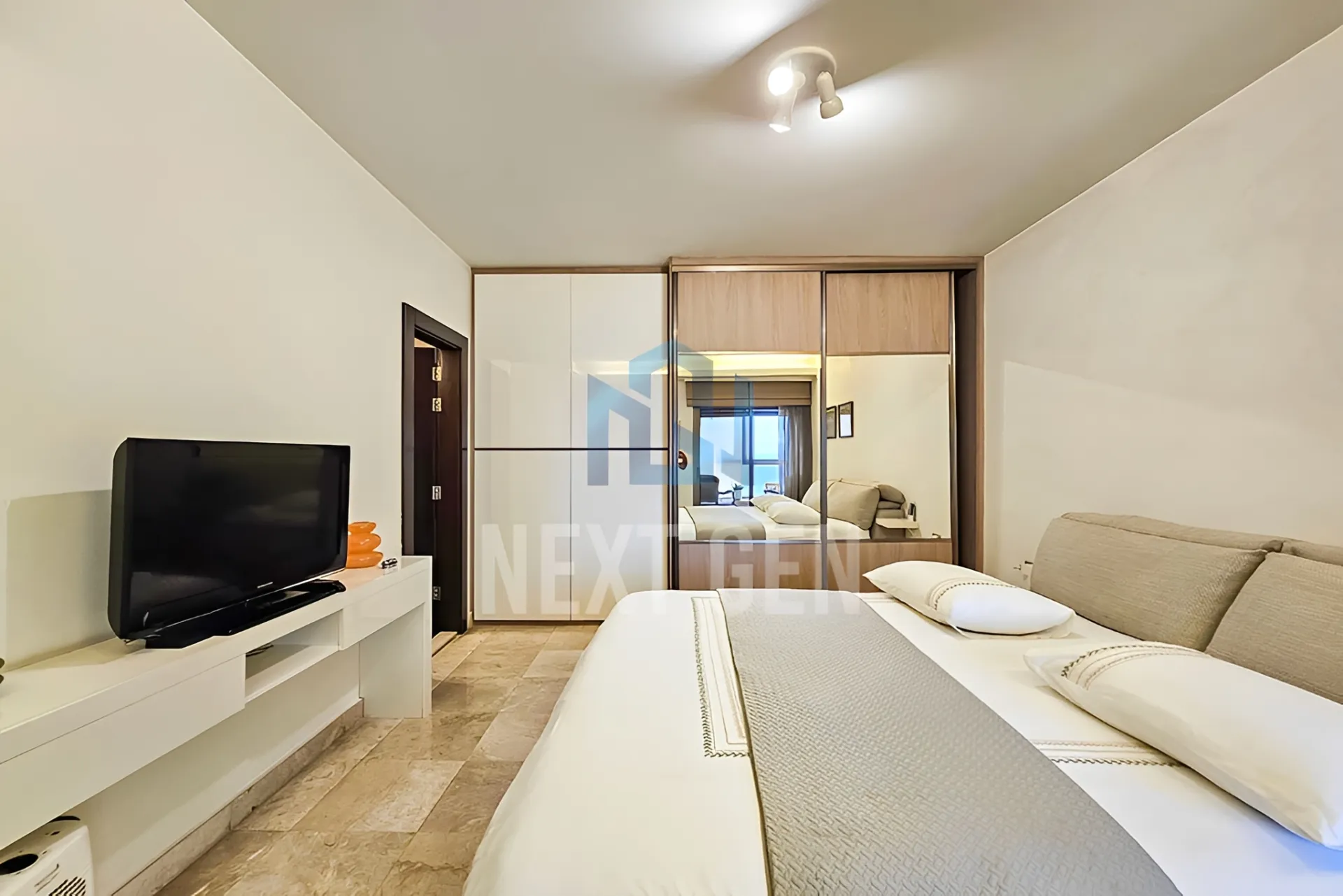 Apartment for sale in Ain Al Mraiseh, Beirut, Lebanon