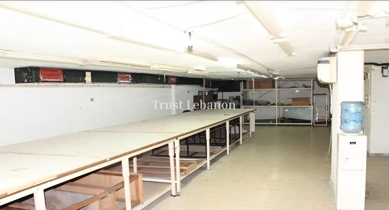 Warehouse for sale in Salim Salam, Bayrut, Lebanon