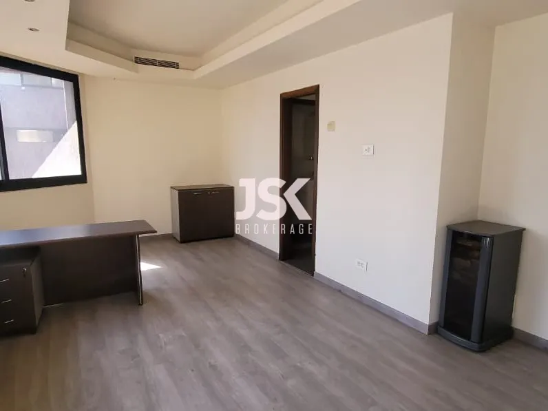Office for Rent in Baouchriyeh