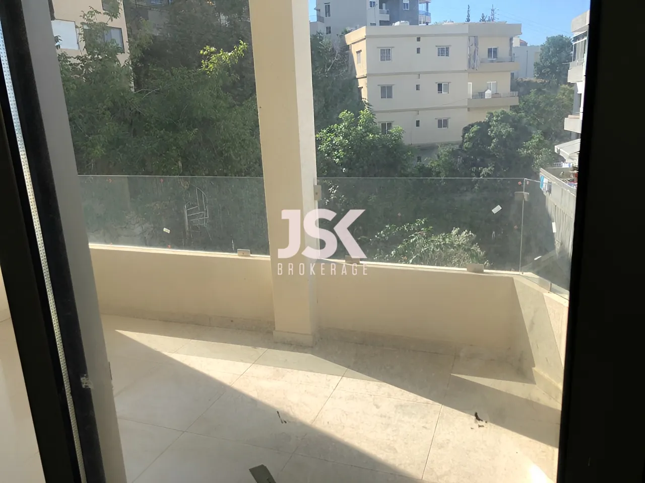 Apartment for Sale in Halat