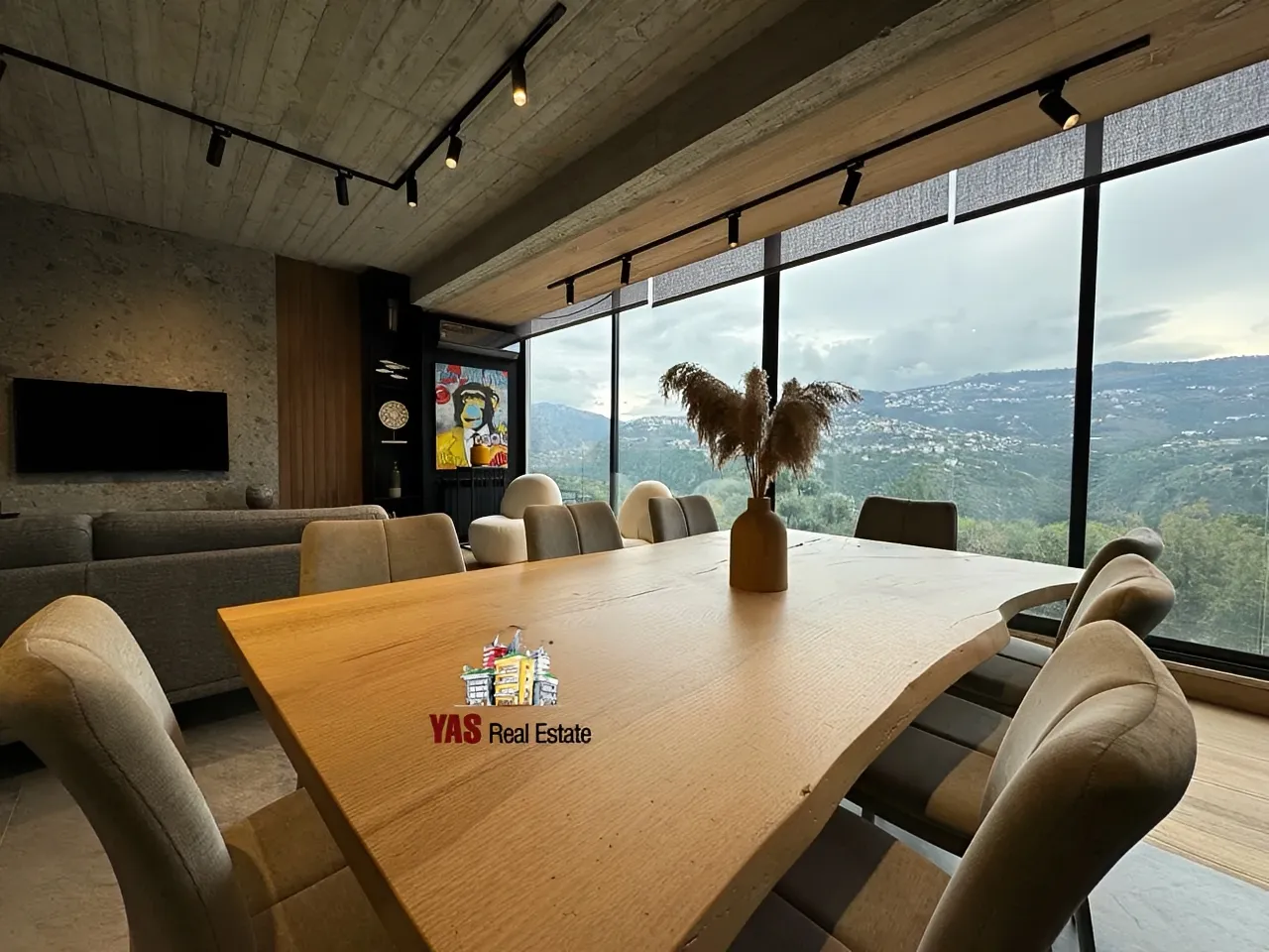 Apartment for Sale in Ballouneh - 3 bed, 4 bath
