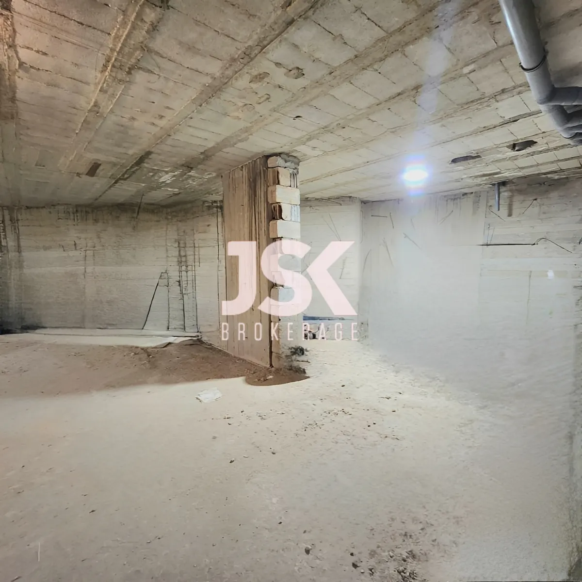 Warehouse for Sale in Mazraat Yachoua