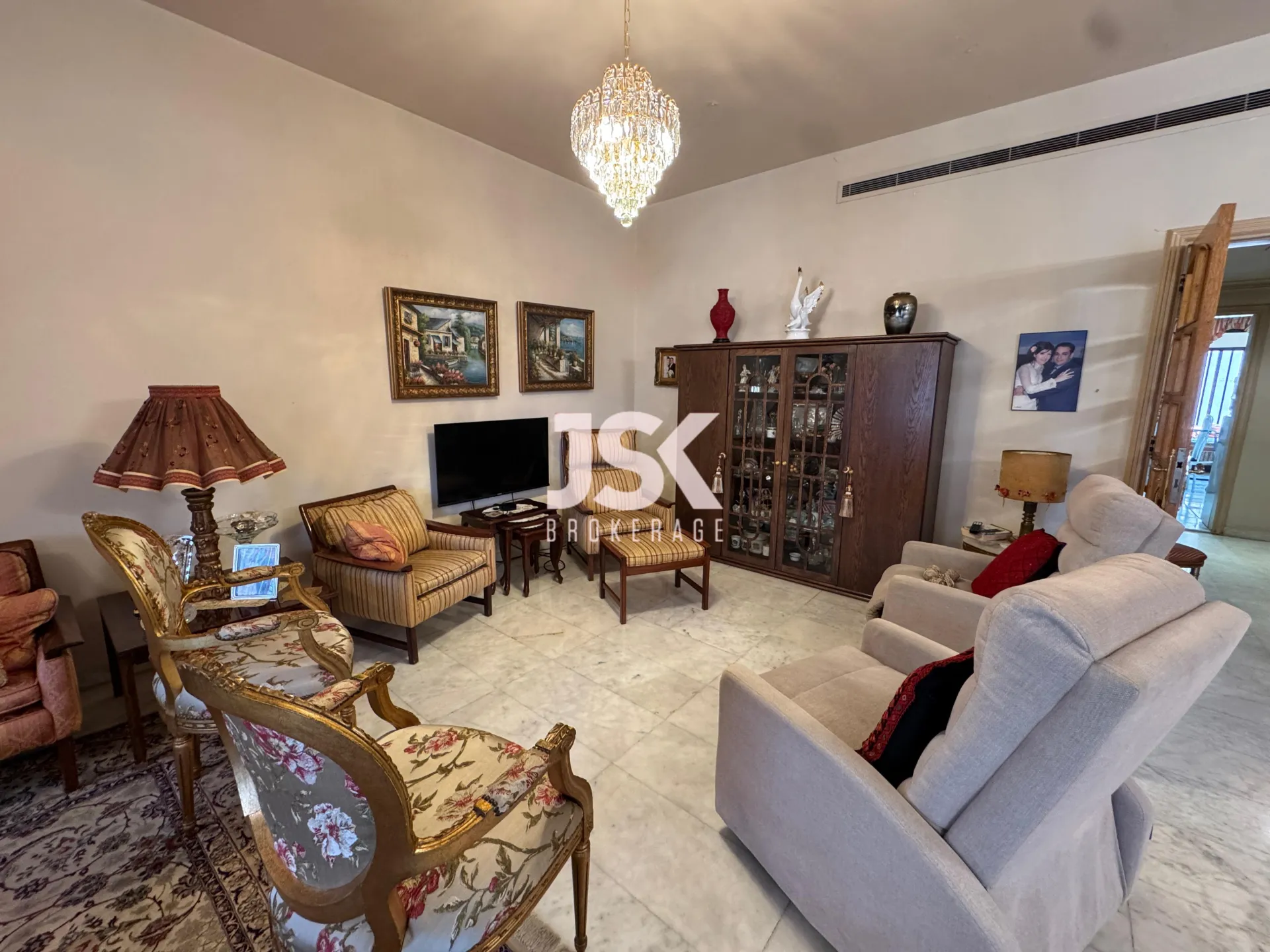 Apartment for Sale in Ras
