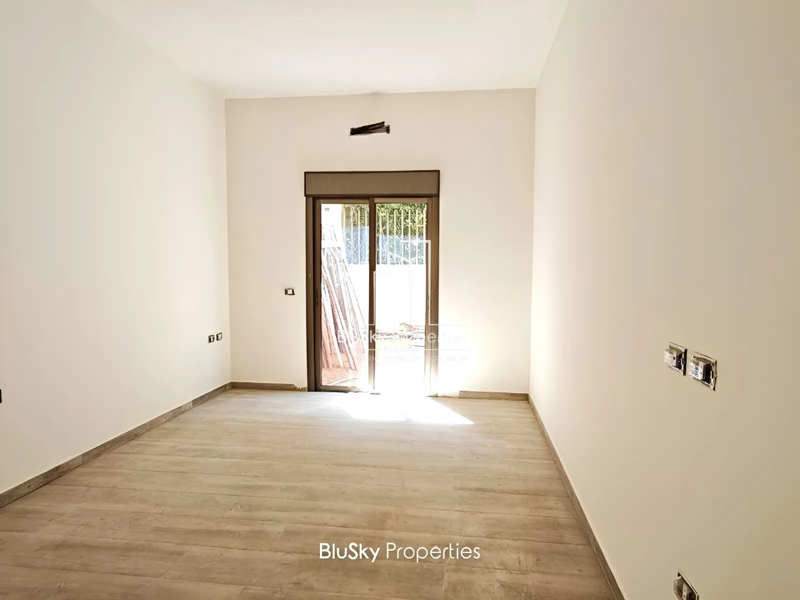 Apartment for Sale in Ain Saade