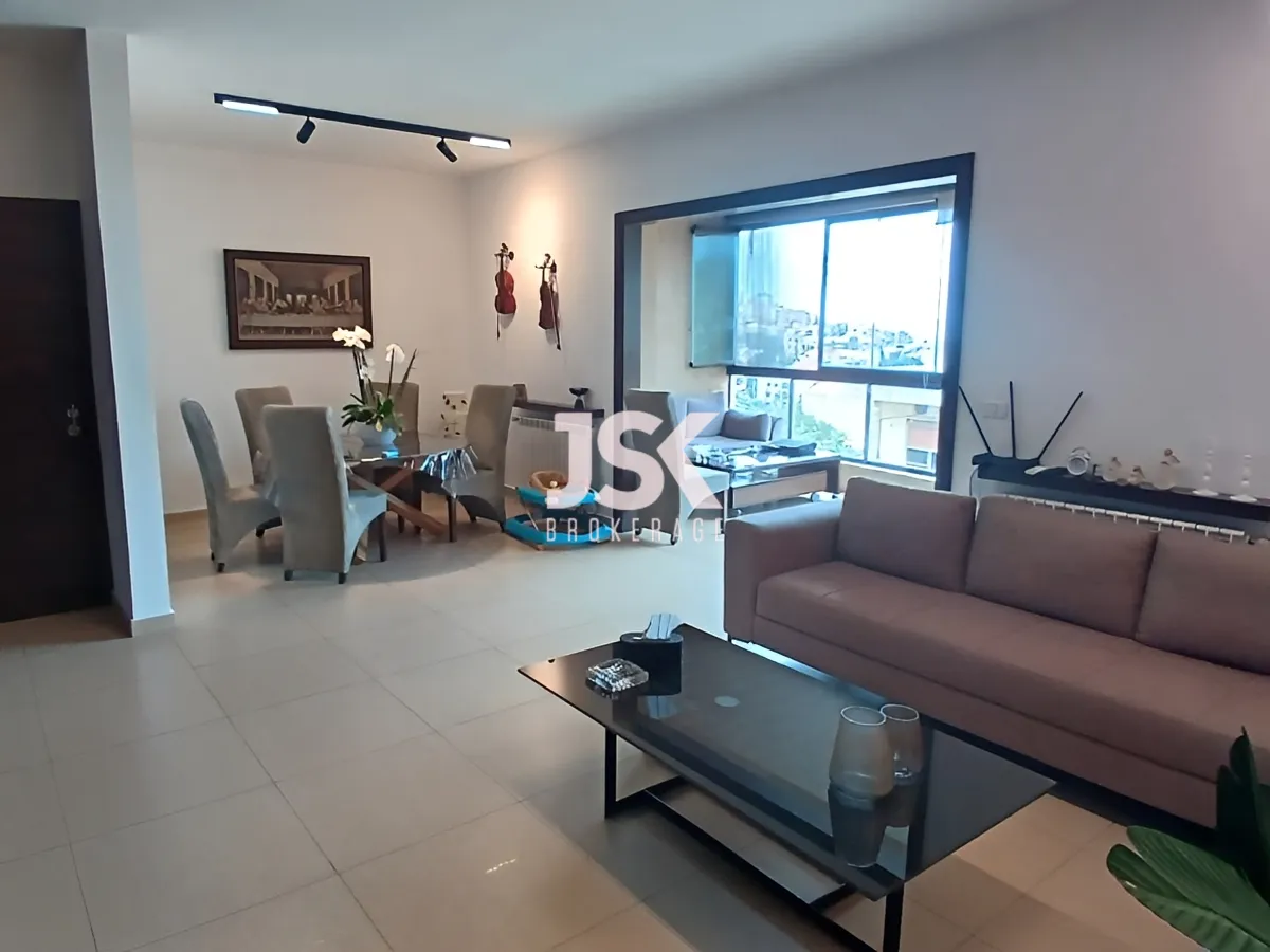 Apartment for Sale in Mazraat Yachoua - 4 bath