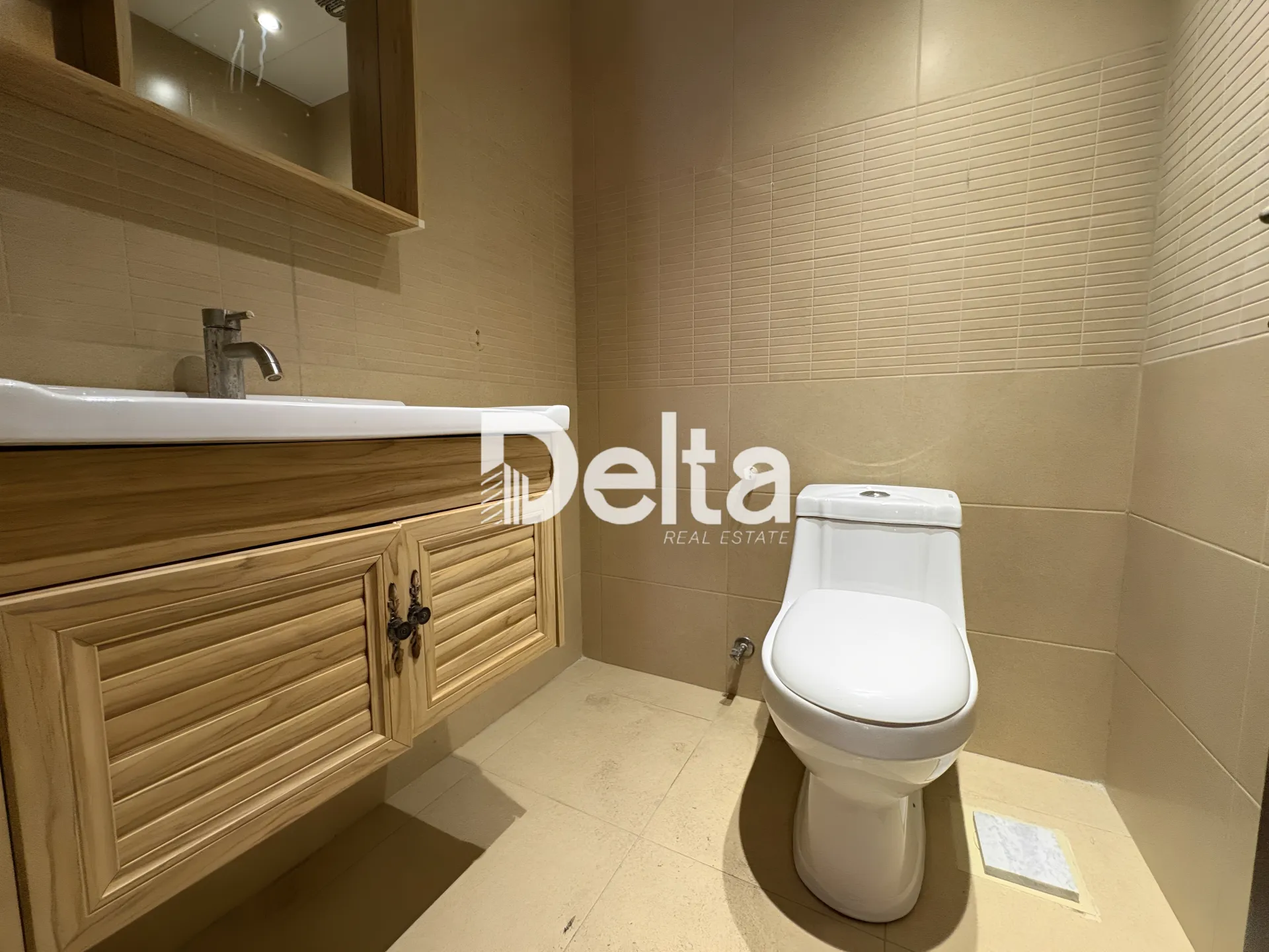 Apartment for rent in Ras Al Naba'a