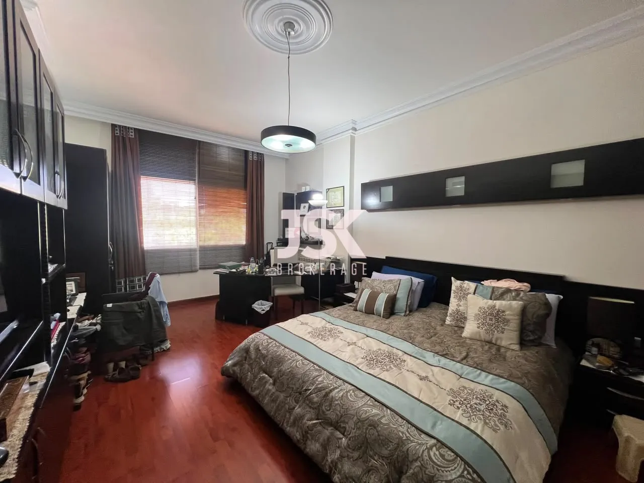 Apartment for Sale in Forn El Chebbak