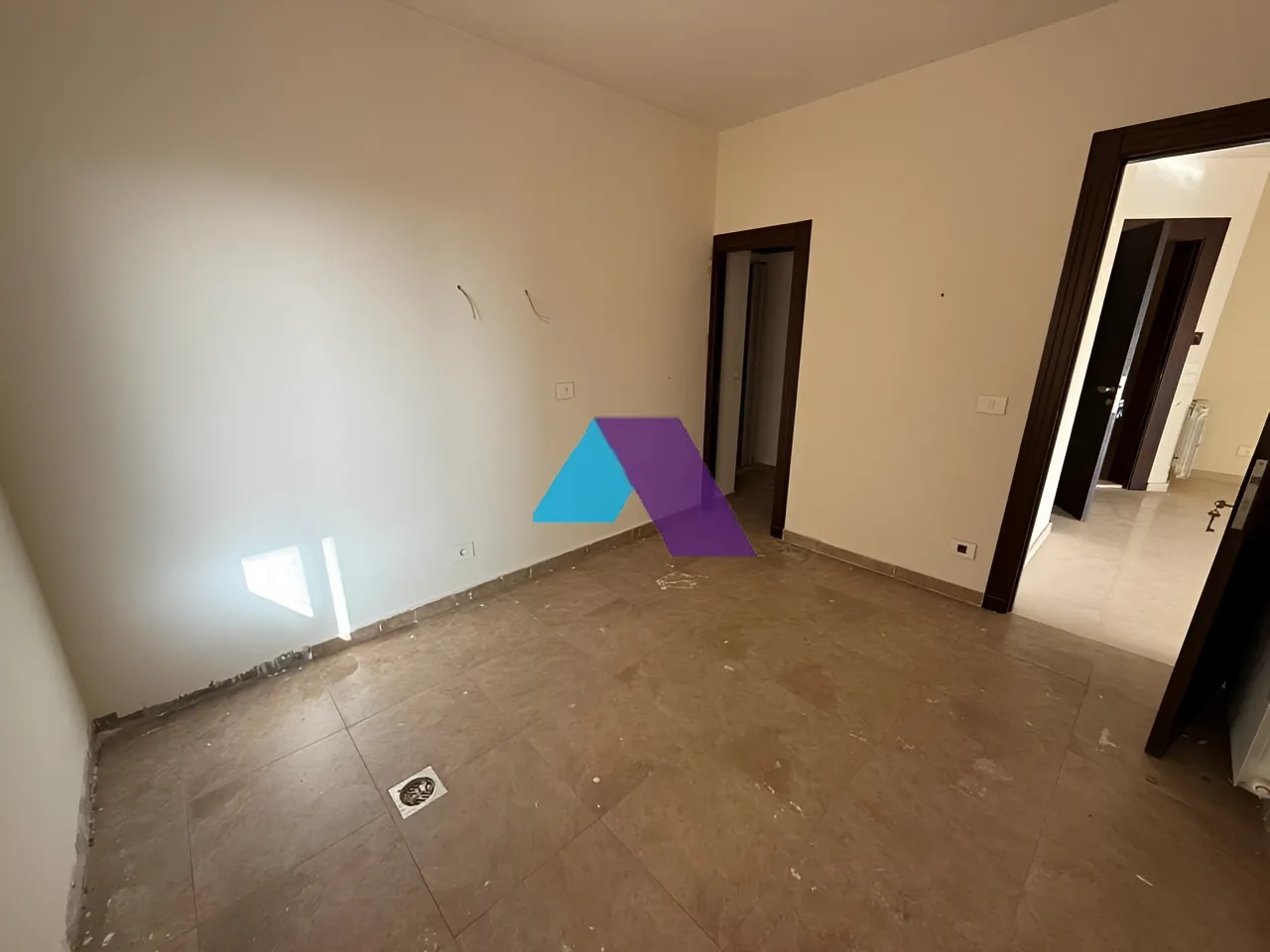 Apartment for Sale in Ballouneh