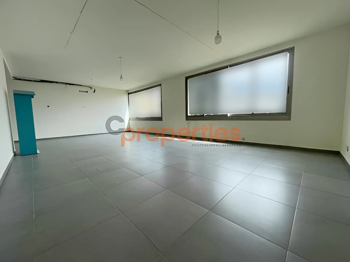 Office for Rent in Kfar Hbab