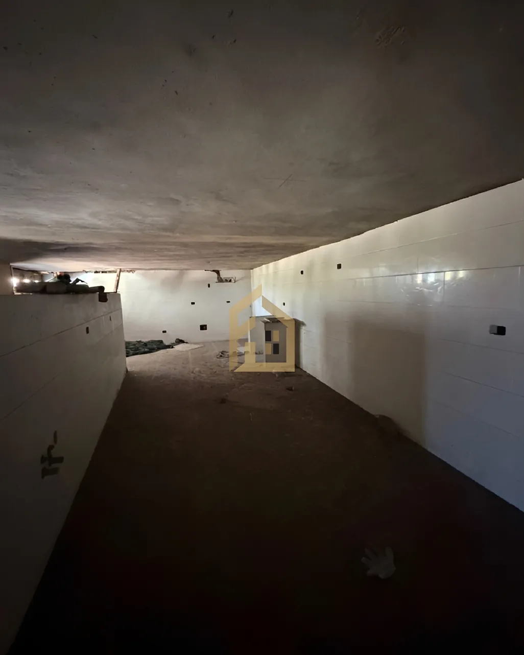 Showroom for sale in Khalde, Lebanon