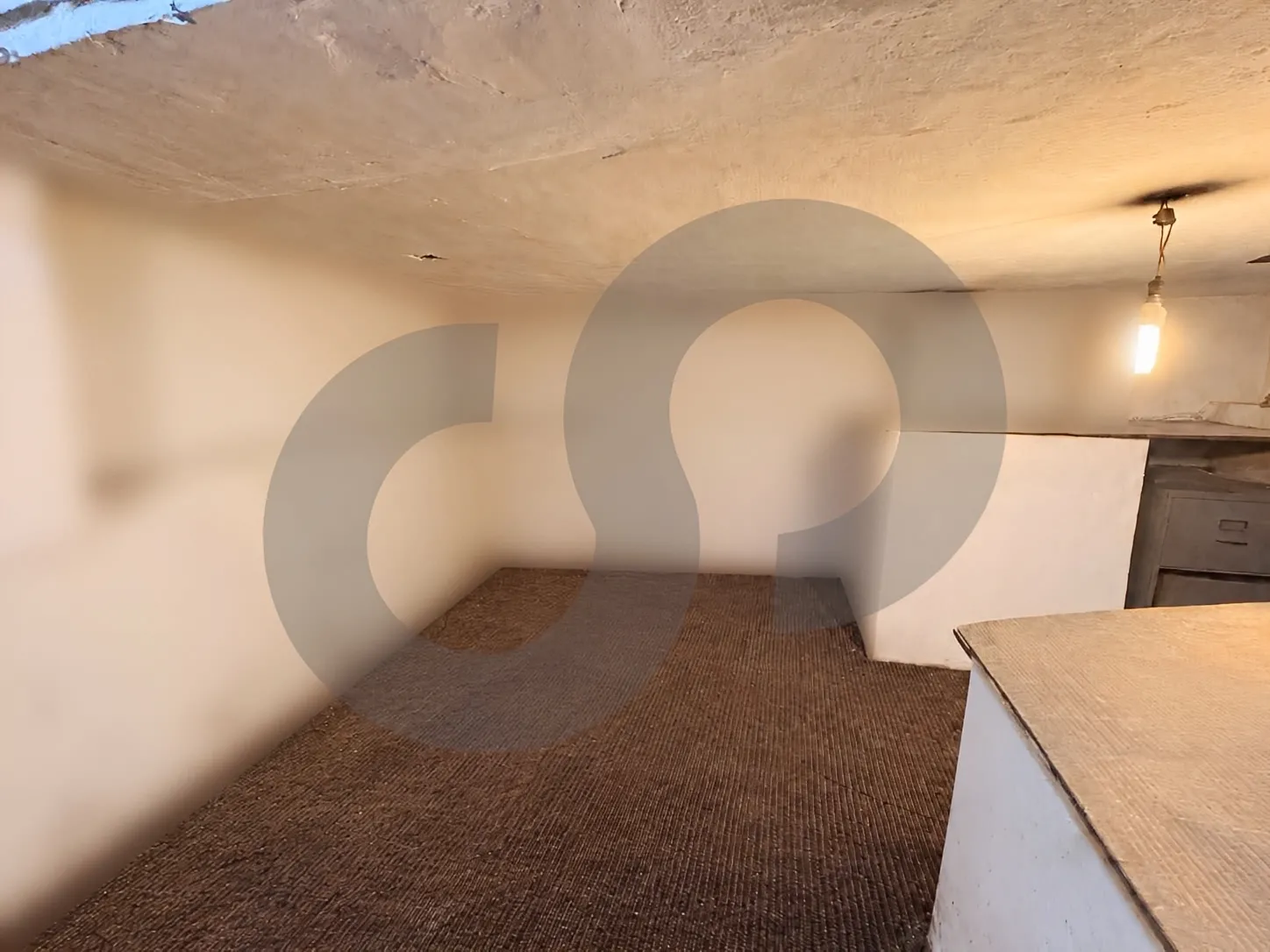 Shop for Rent in Hazmieh