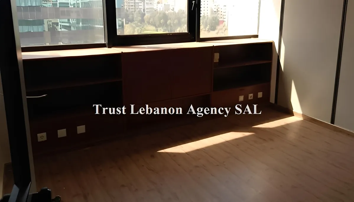 Office for rent in Beirut, Hamra