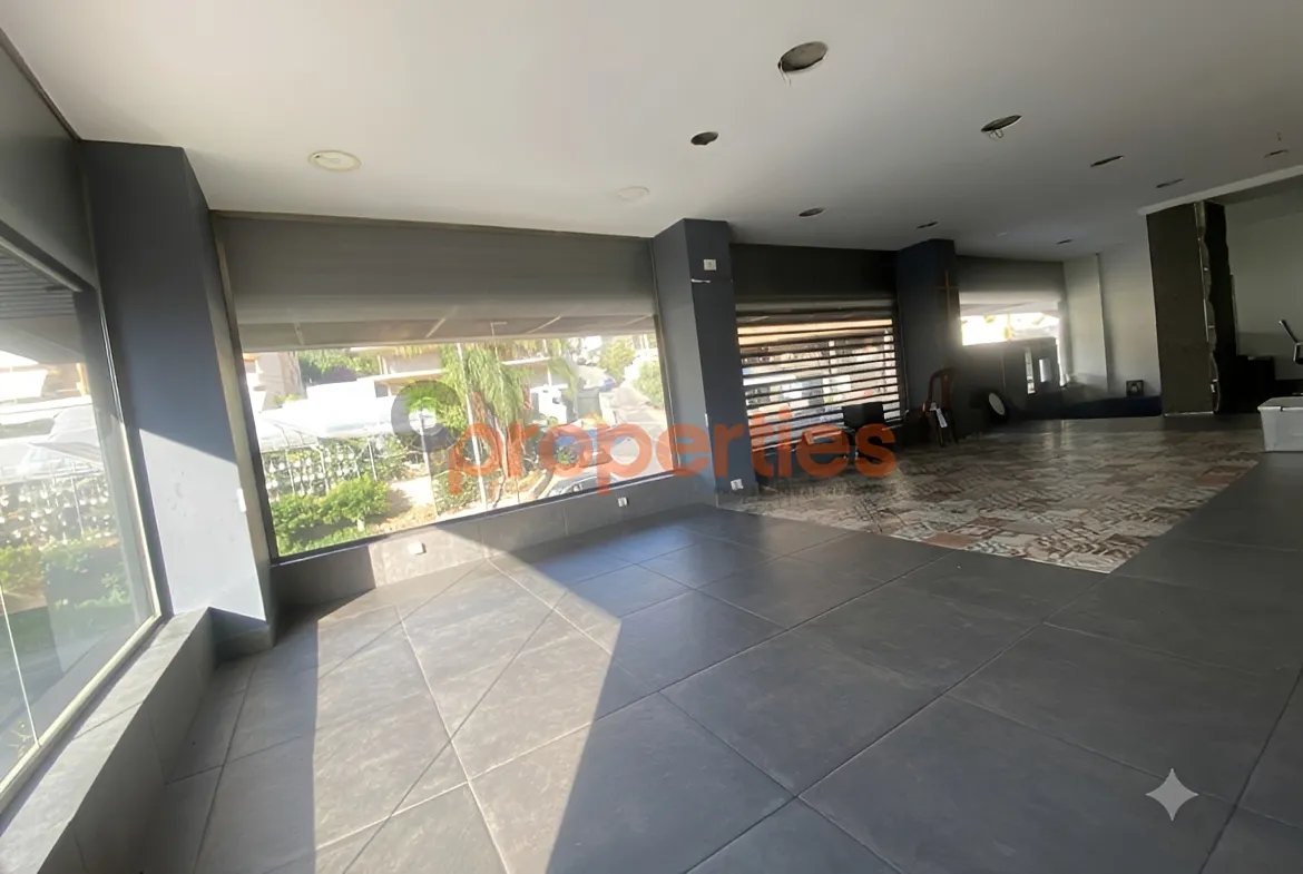 Shop for Rent in Kafr