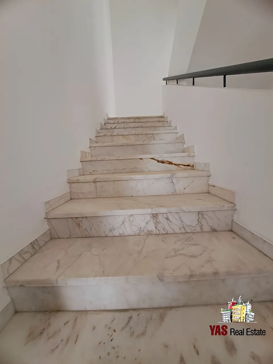 Apartment for Sale in Baabda - 3 bed, 5 bath