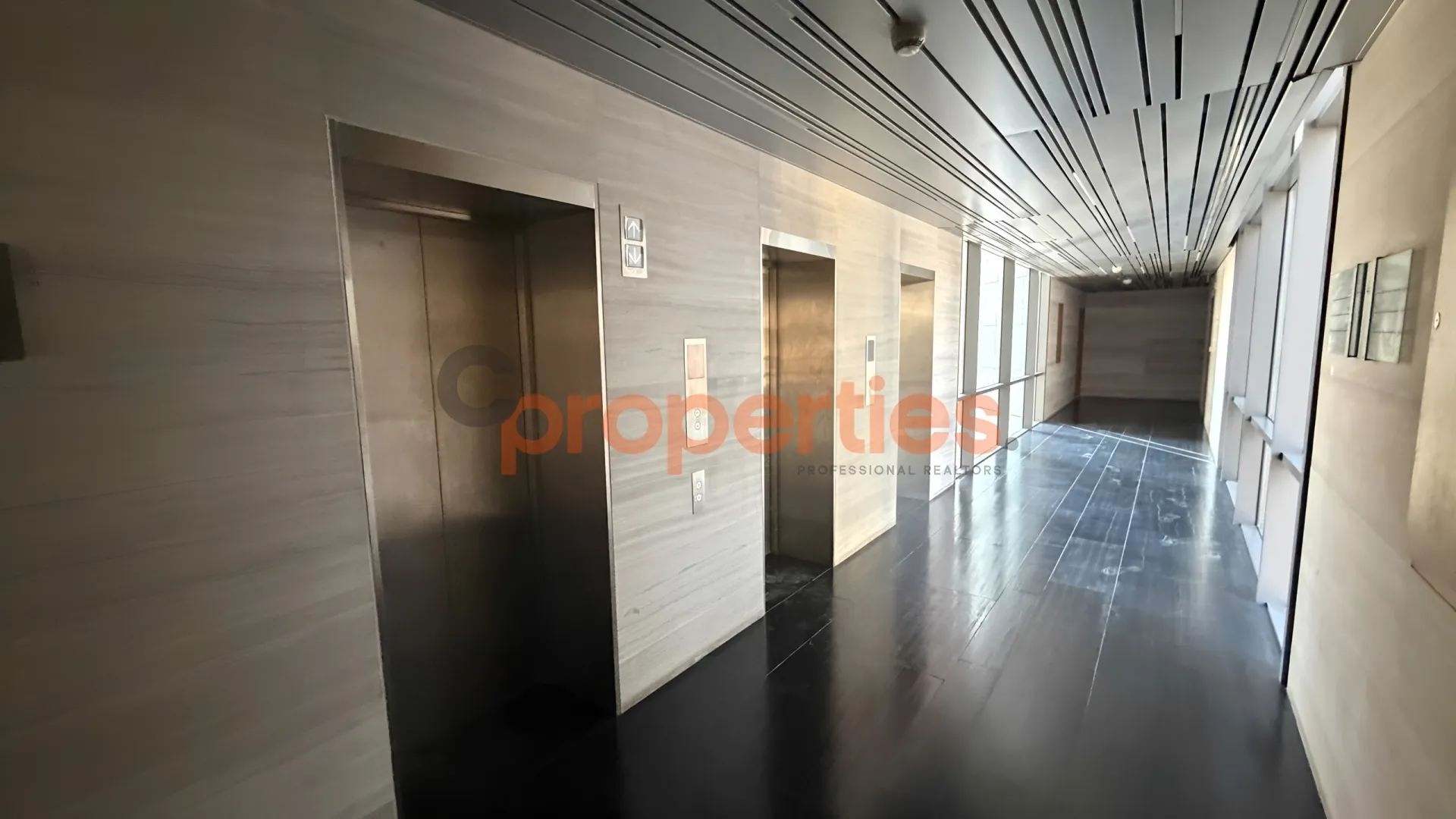 Office for Rent in Saifi Village