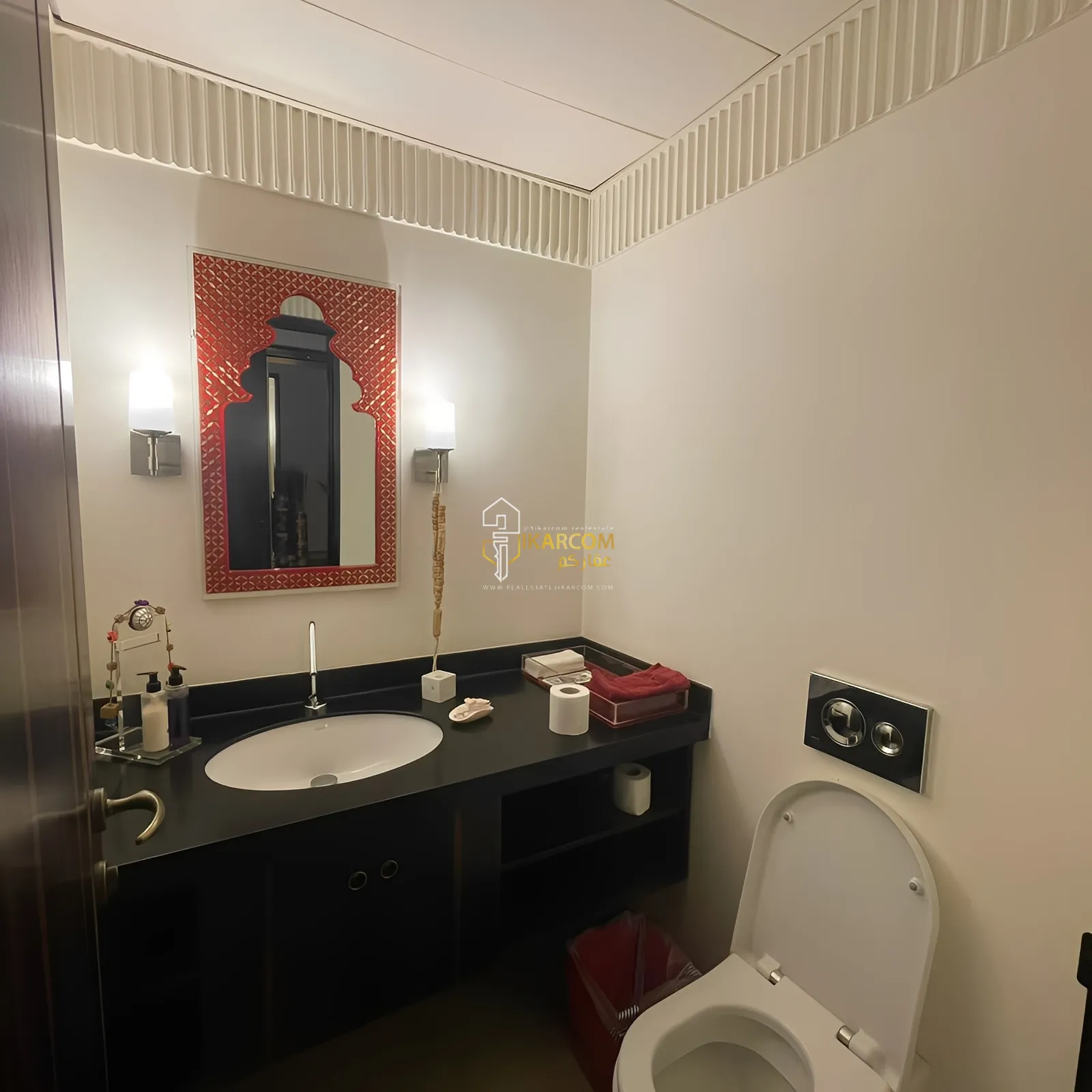 Apartment for Sale in Clemenceau, Beirut, Lebanon - 2 bed, 3 bath