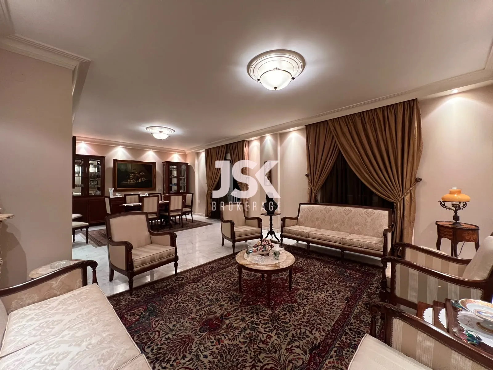 Apartment for Sale in Forn El Chebbak