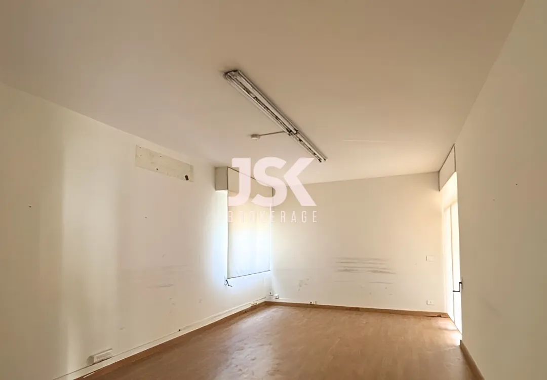 Office for Sale in Badaro